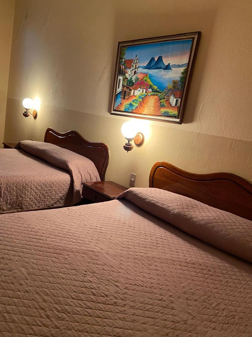 Hotel El Reformador Puerto Barrios Ngoại thất bức ảnh